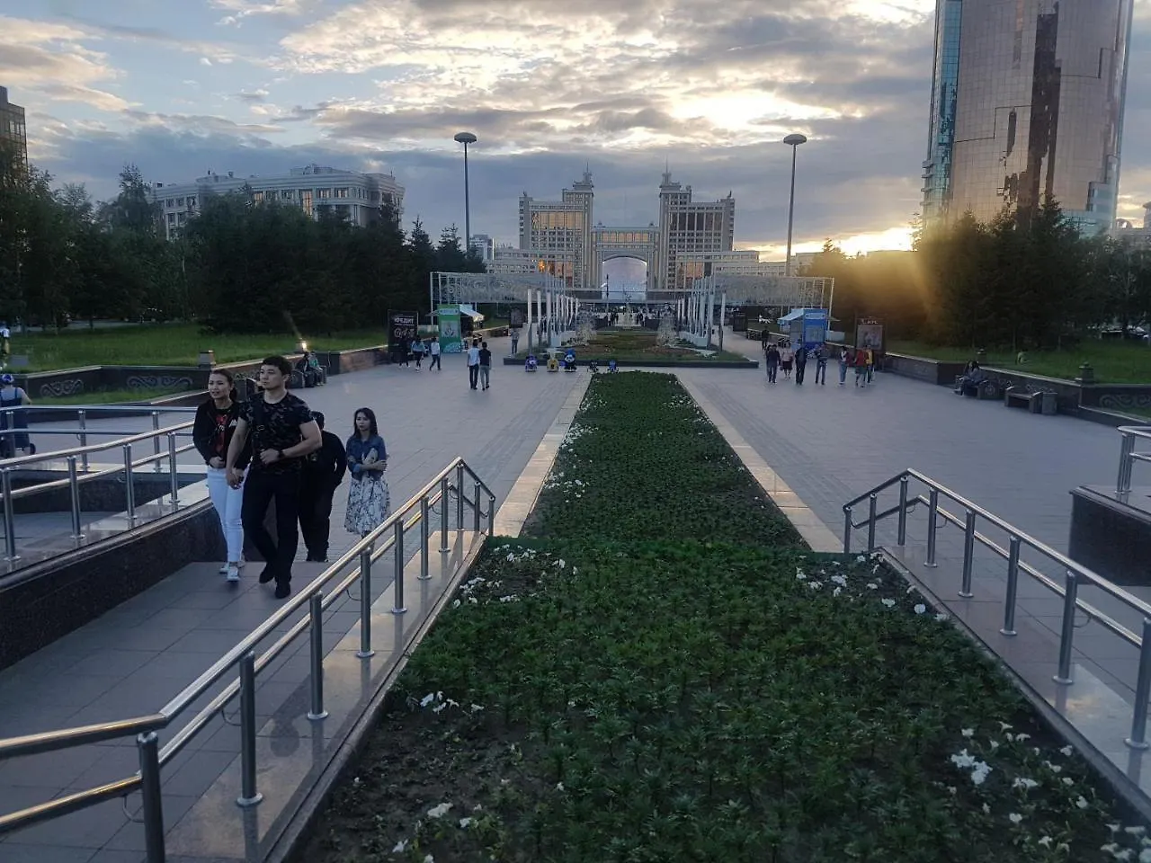 Arai Halal Apartments Astana Bed & Breakfast